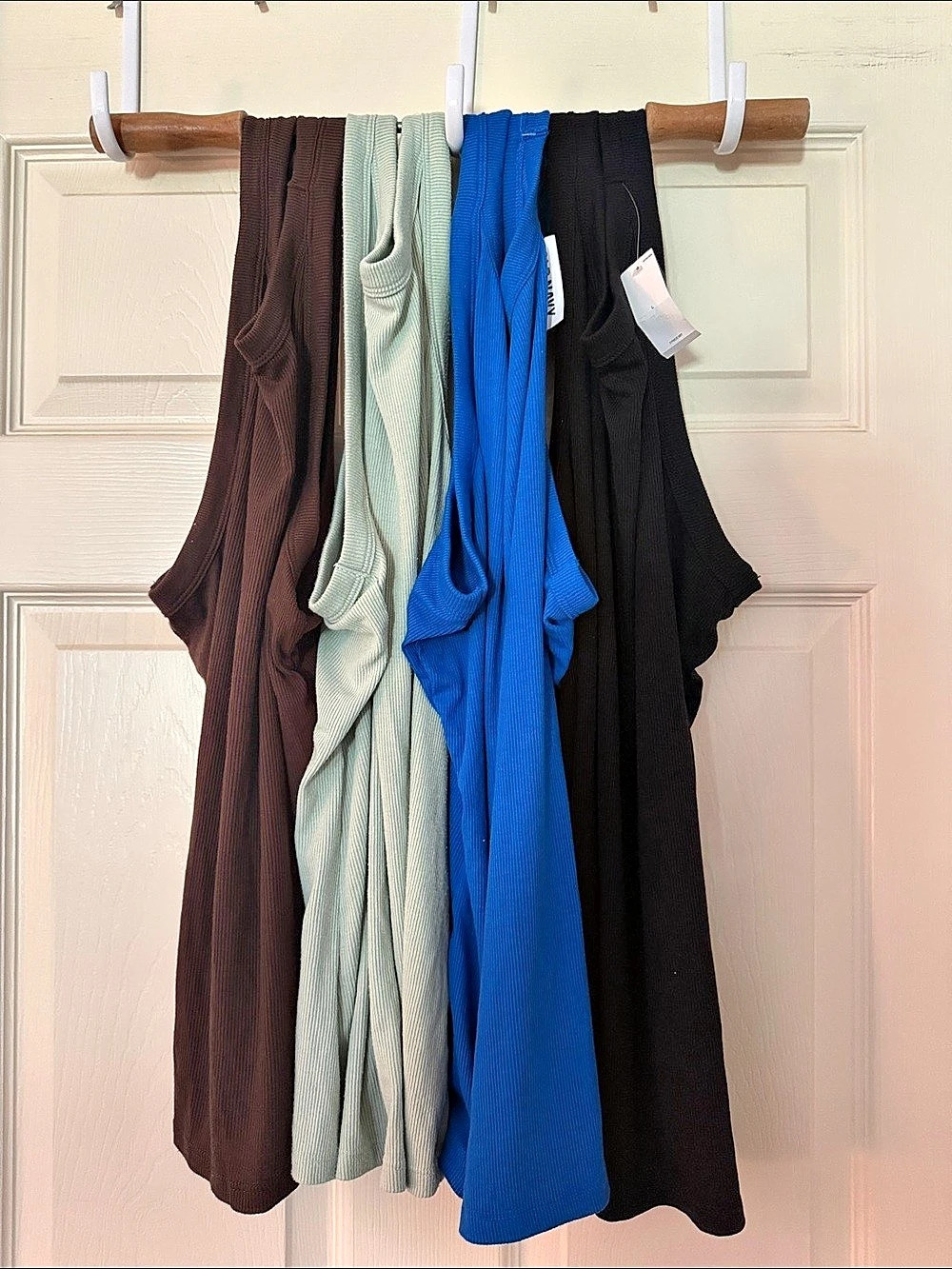 Lot of (4) Old Navy Ribbed Tank Tops Black, Blue, Green and Brown